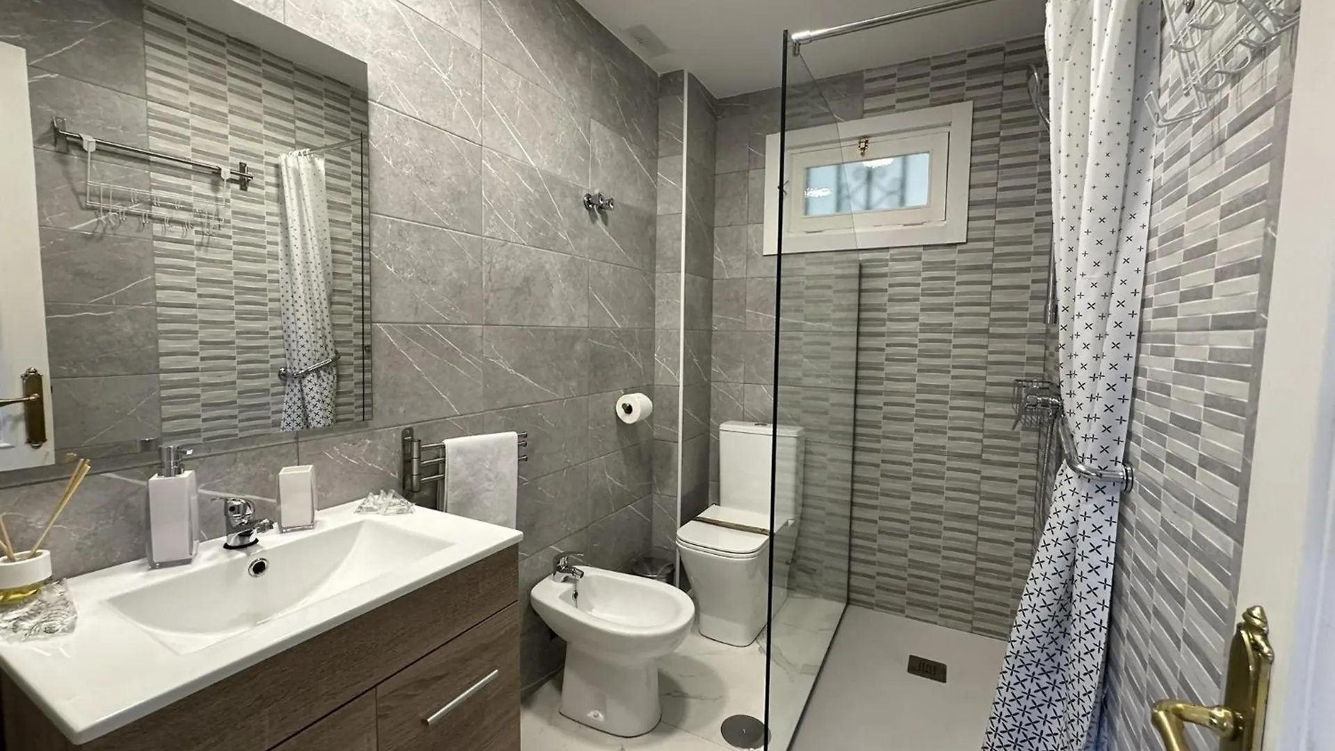 Apartamento En Pleno Centro De 托雷莫利诺斯